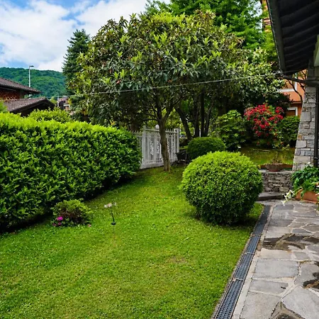 Gli Oleandri Oda ve Kahvaltı Stresa